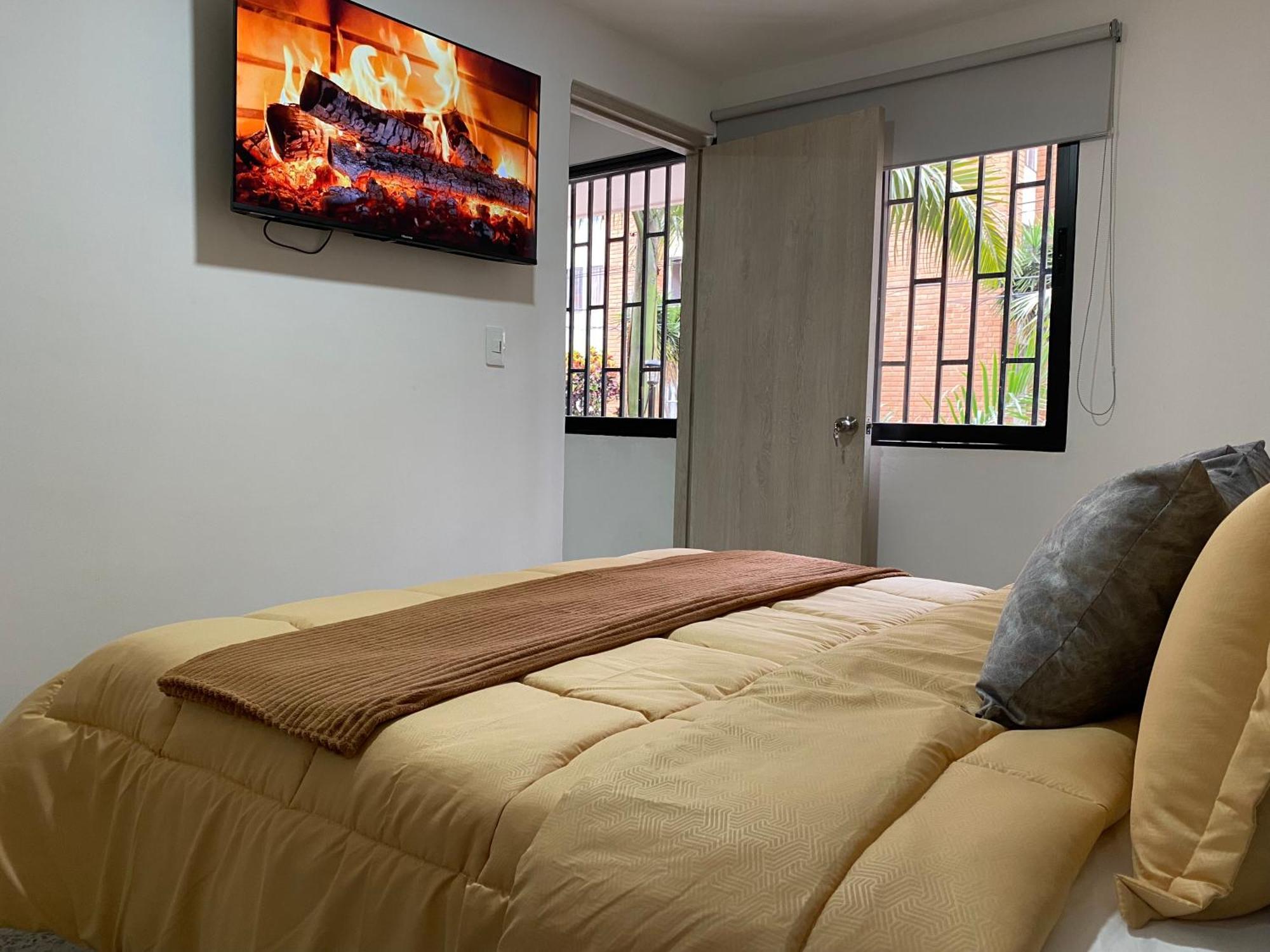Encantador Loft Central En - Rosales Medellín